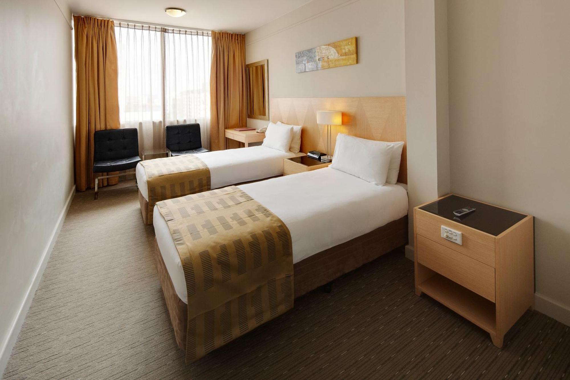 Quality Hotel Ambassador Perth Exterior foto