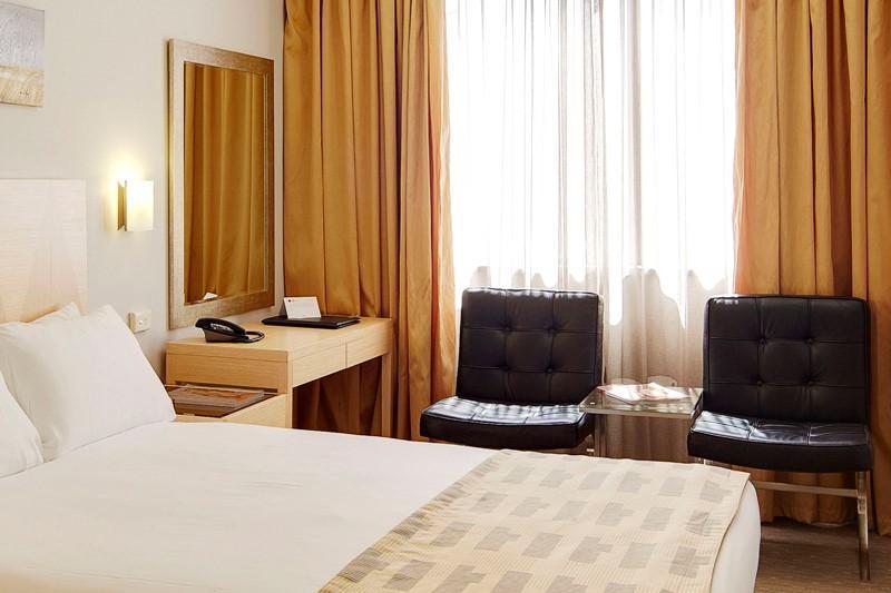 Quality Hotel Ambassador Perth Exterior foto