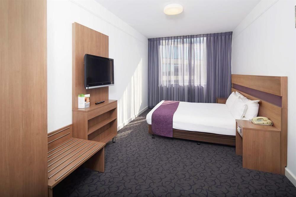 Quality Hotel Ambassador Perth Exterior foto